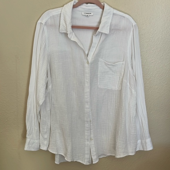 beachlunchlounge Tops - Beach Lunch Lounge Soft Crinkle Gauze Cotton Button Up Shirt, Size XL